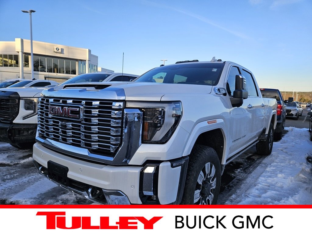 2024 GMC Sierra 2500HD Denali's photo