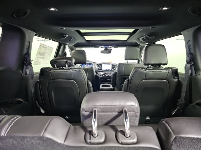 2026 Chrysler Pacifica photo 27