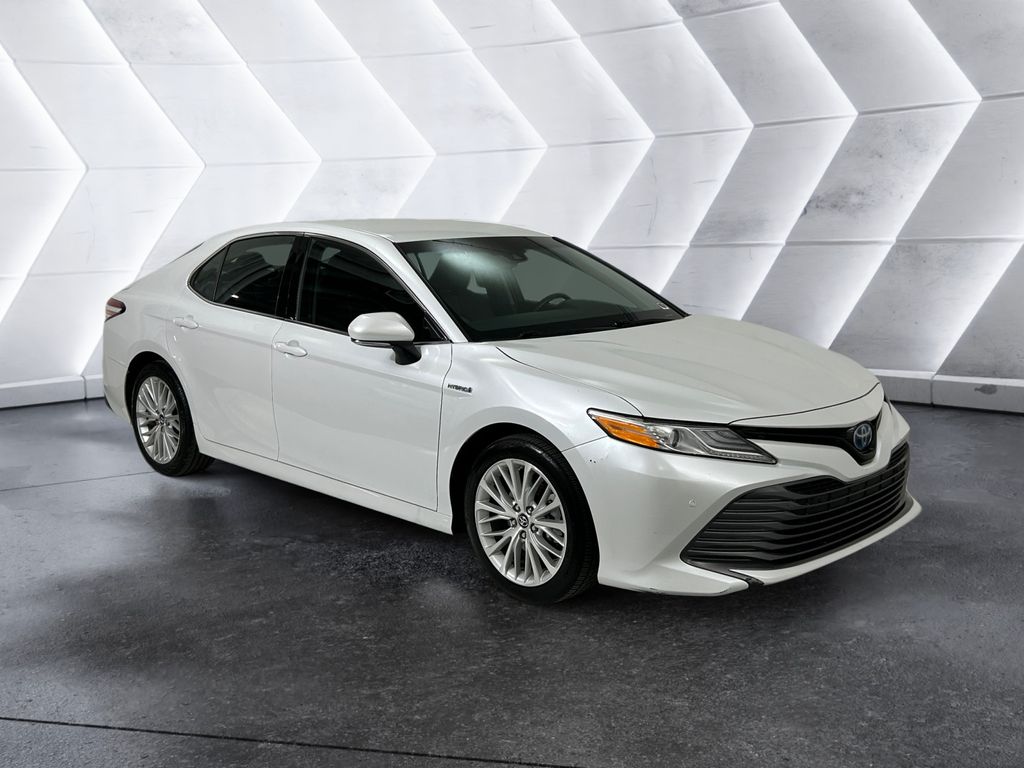 2018 Toyota Camry XLE Hybrid