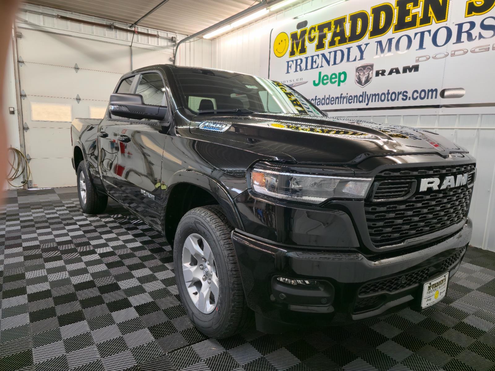 2025 Ram 1500 Big Horn photo 3