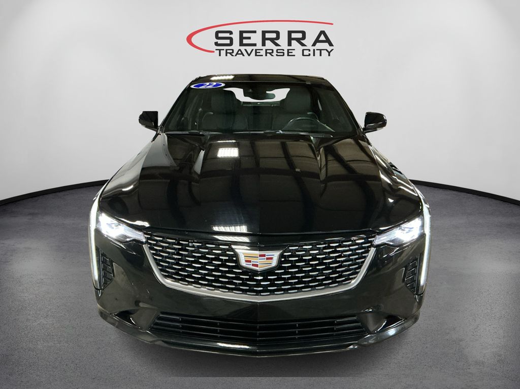 2022 Cadillac CT4 Luxury photo 2