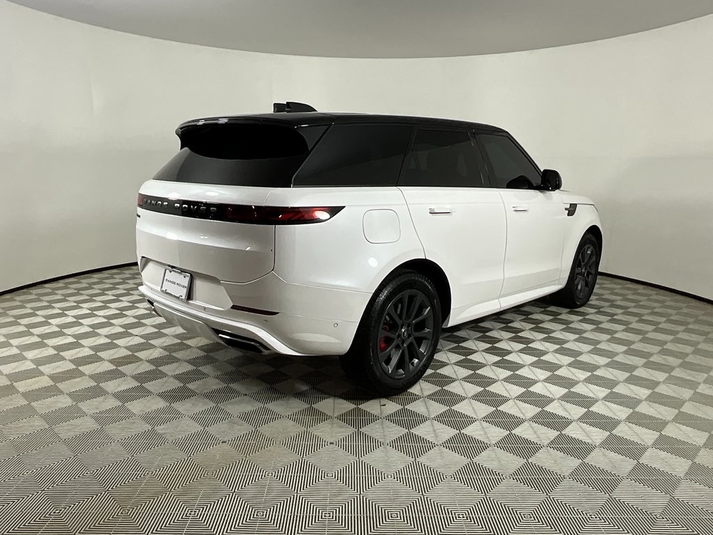 2024 Land Rover Range Rover Sport P400 Dynamic SE photo 3