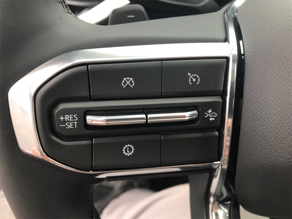 2026 GMC ACADIA - Image 19