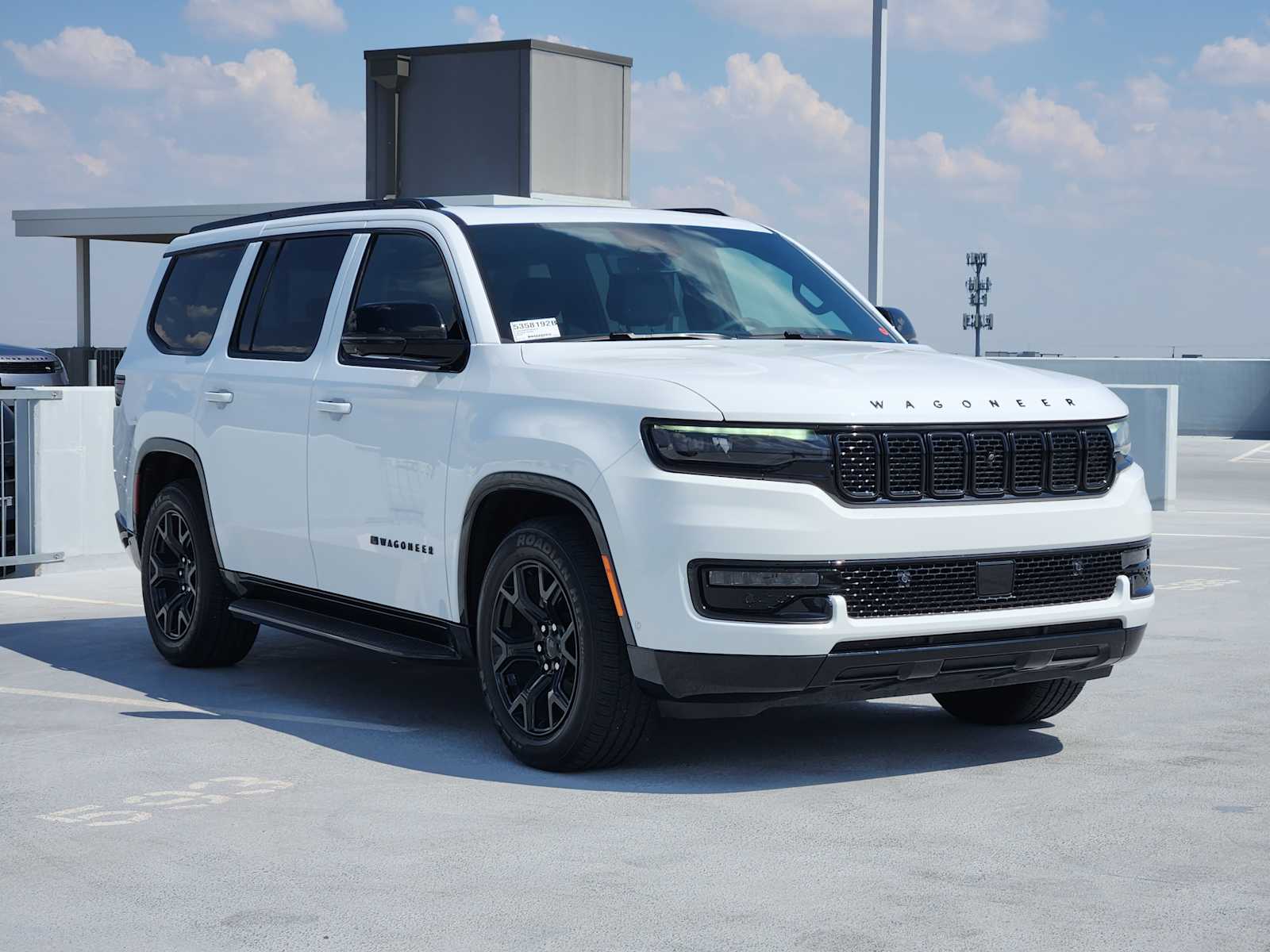 2023 Jeep Wagoneer Series II Carbide photo 3