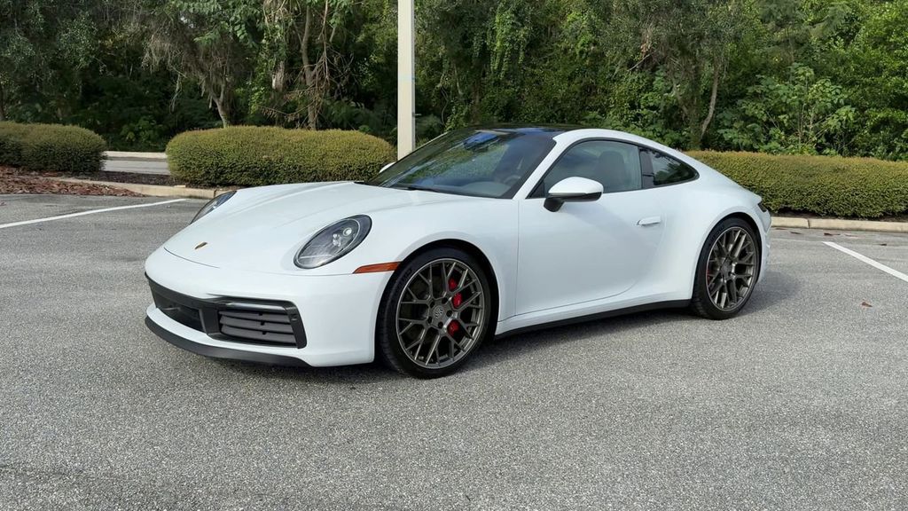 2022 Porsche 911 4S 4 GTS photo 4