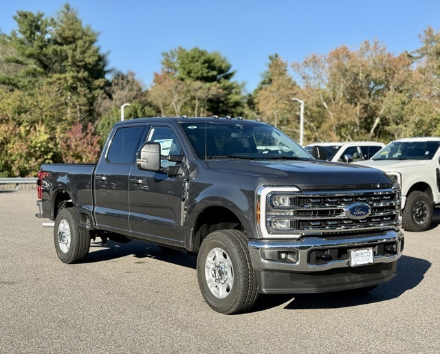 2026 Ford F-350 Super Duty XLT's photo