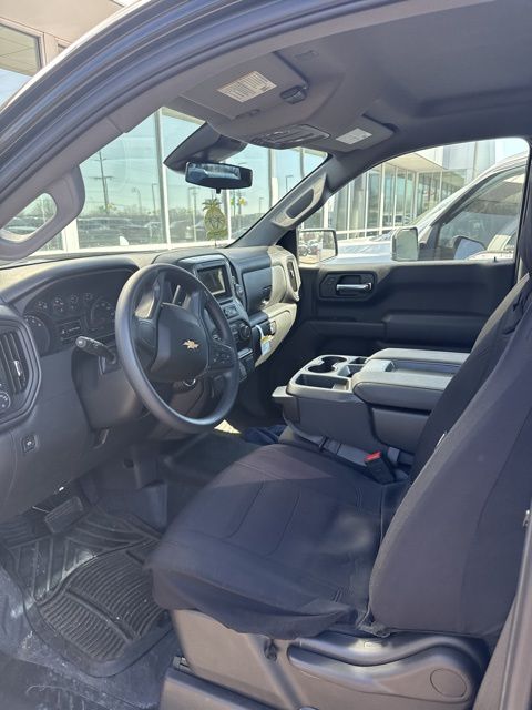 2025 CHEVROLET SILVERADO - Image 3