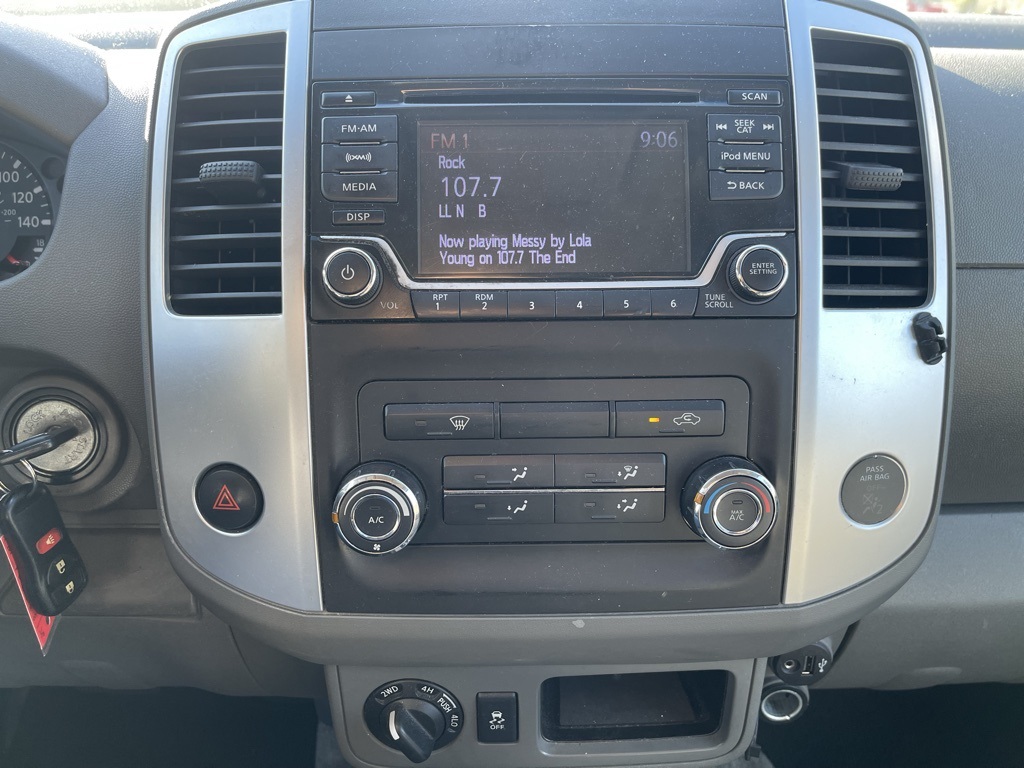 2018 Nissan Frontier SV photo 9
