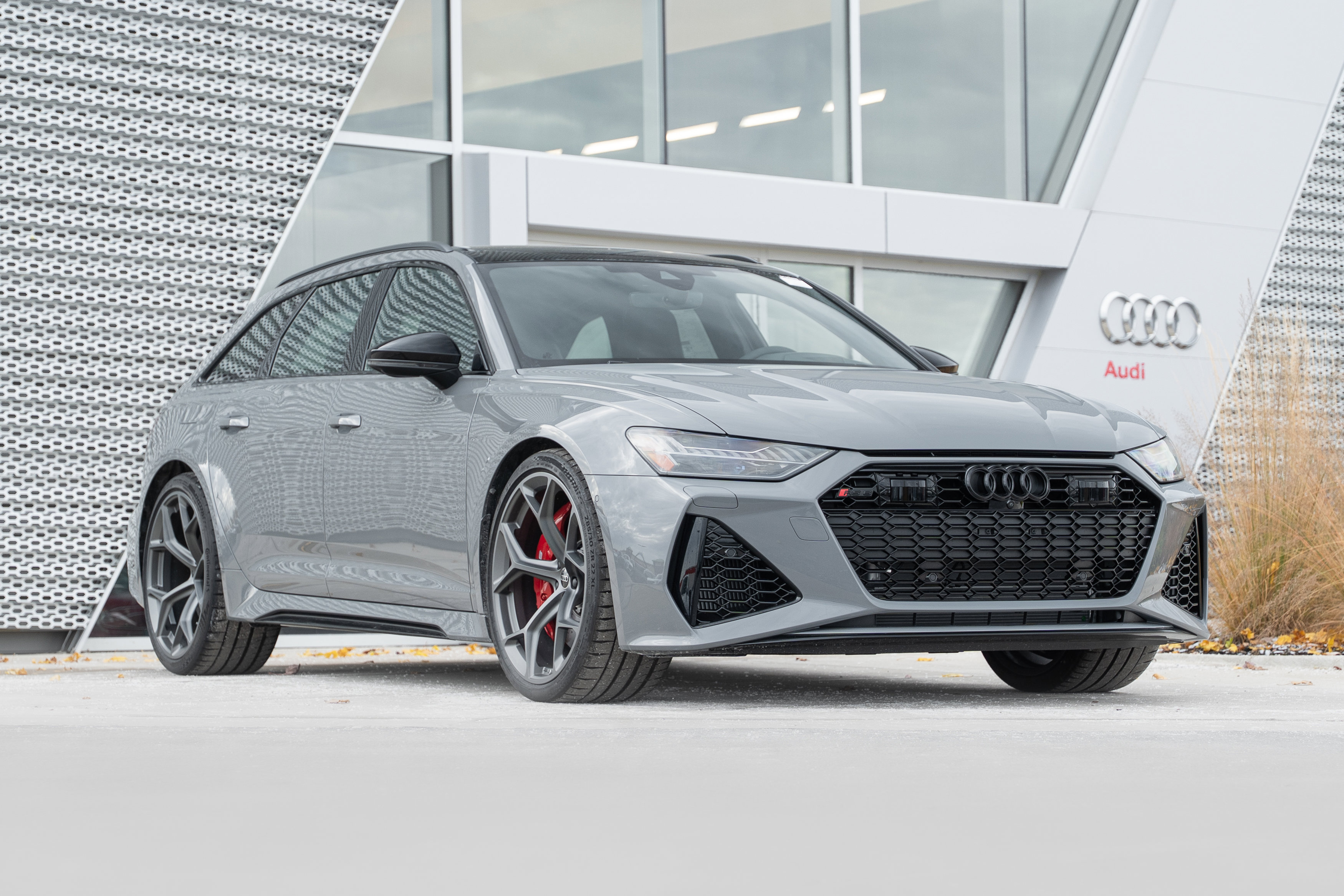 2026 Audi RS 6 Avant Base's photo