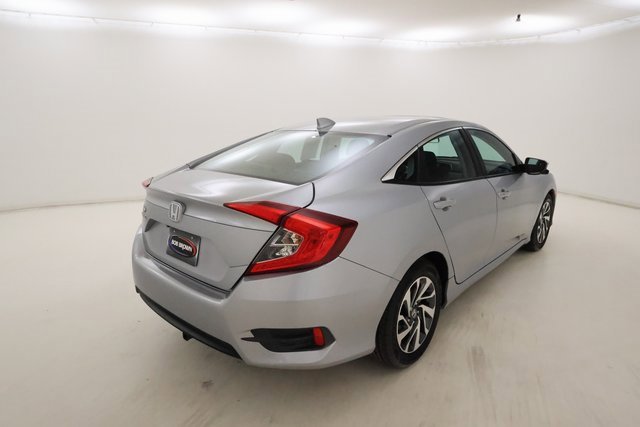 2017 Honda Civic EX photo 3
