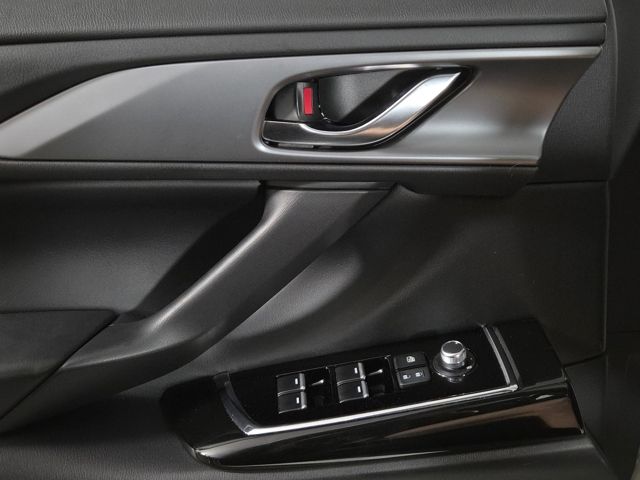2022 Mazda CX-9 Touring photo 23
