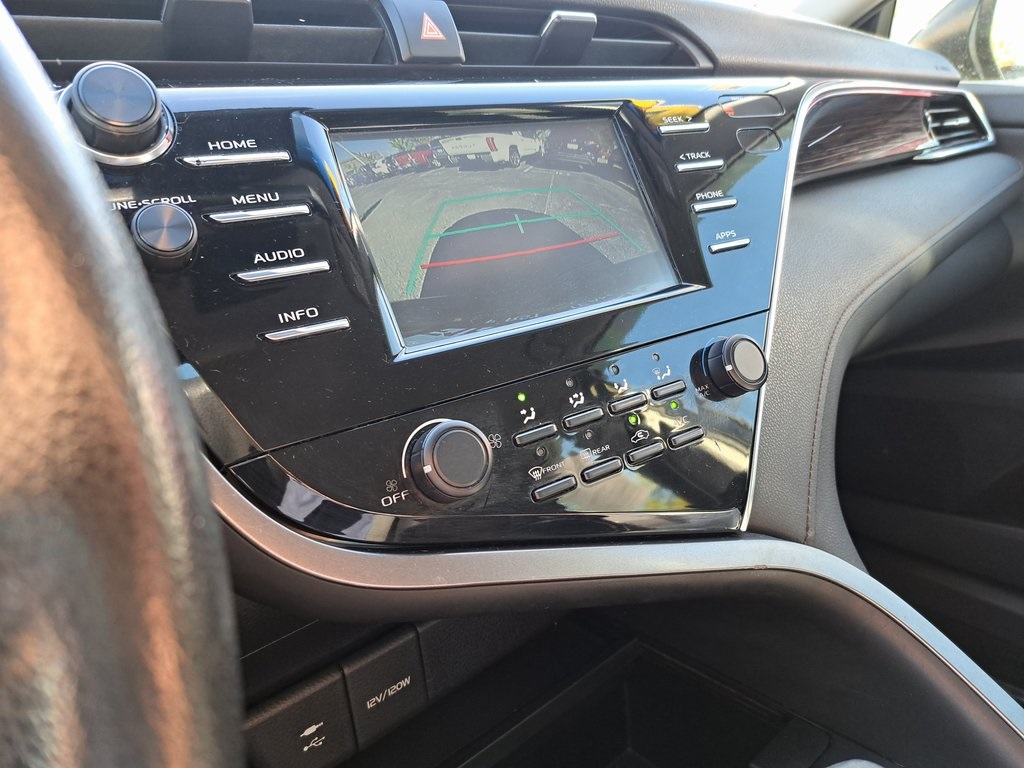 2018 Toyota Camry LE photo 16