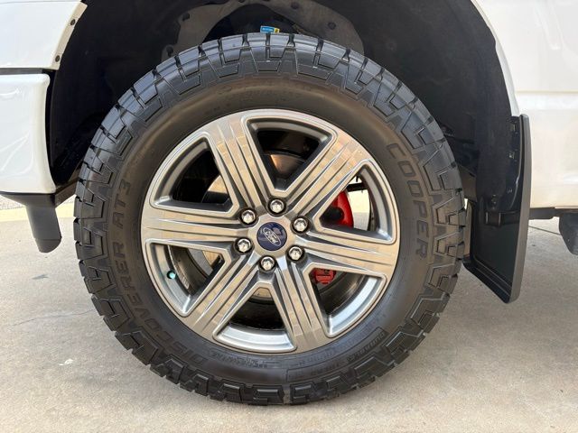 2021 Ford F-150 XLT photo 22