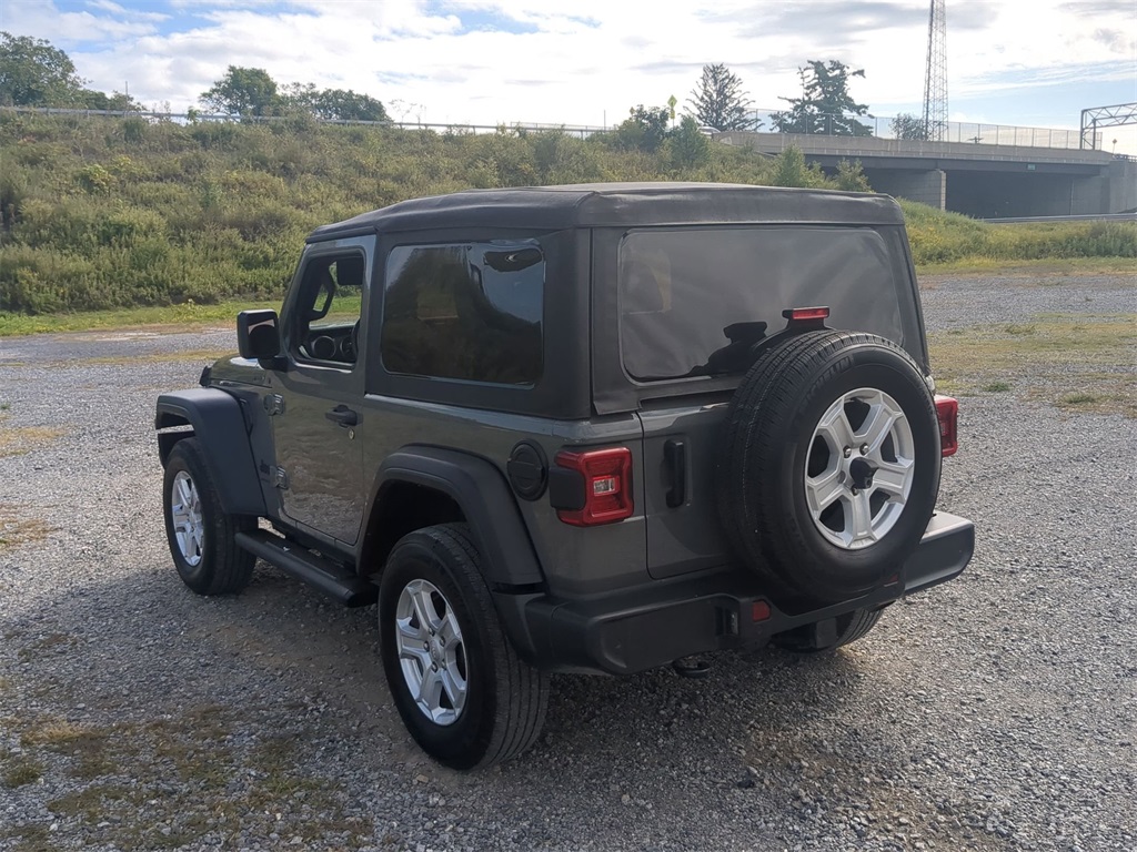 2022 Jeep Wrangler Sport S photo 5