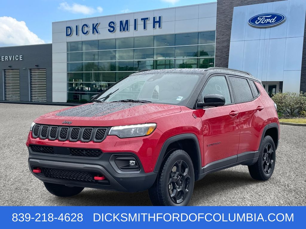 2023 Jeep Compass Trailhawk photo 2