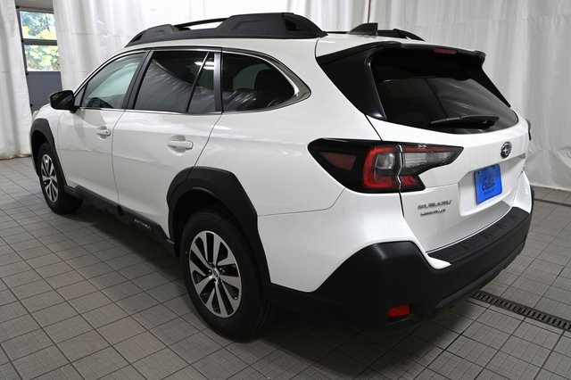 2025 Subaru Outback Premium photo 2
