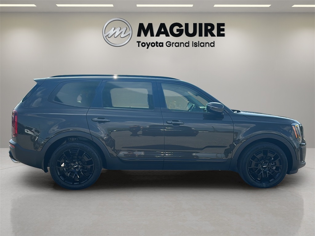 2022 Kia Telluride SX photo 2