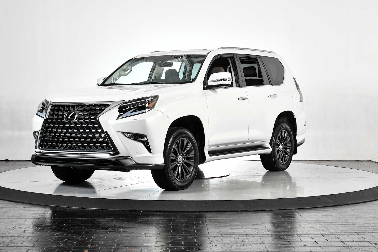 2023 Lexus GX LUXURY's photo