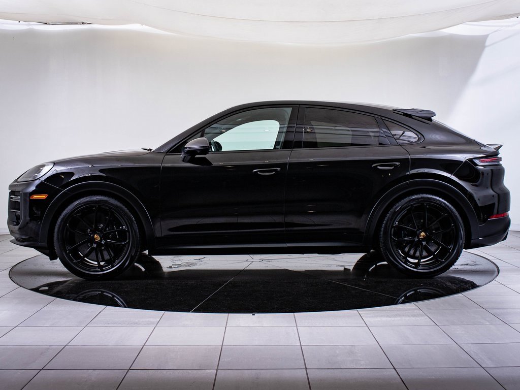 2024 Porsche Cayenne Coupe Turbo GT photo 2