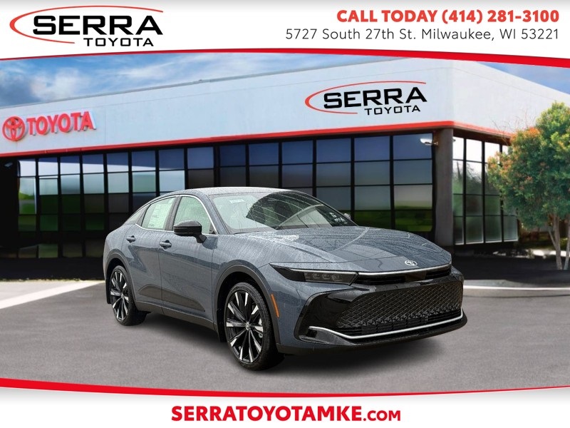 2026 Toyota Crown Platinum's photo