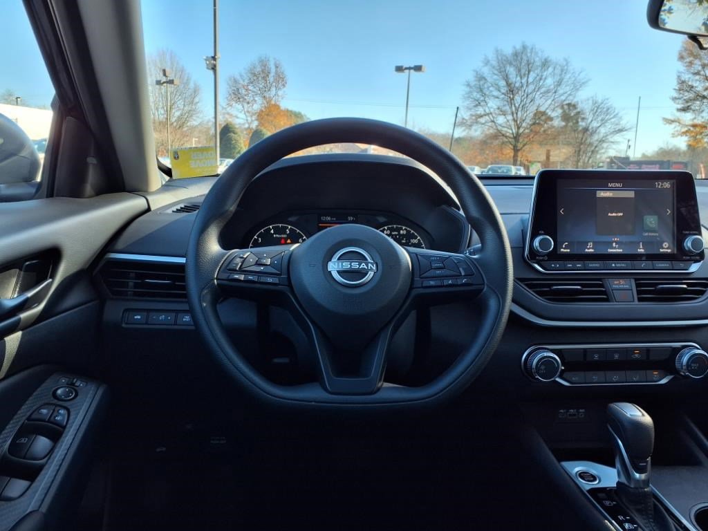 2025 Nissan Altima 2.5 S photo 10