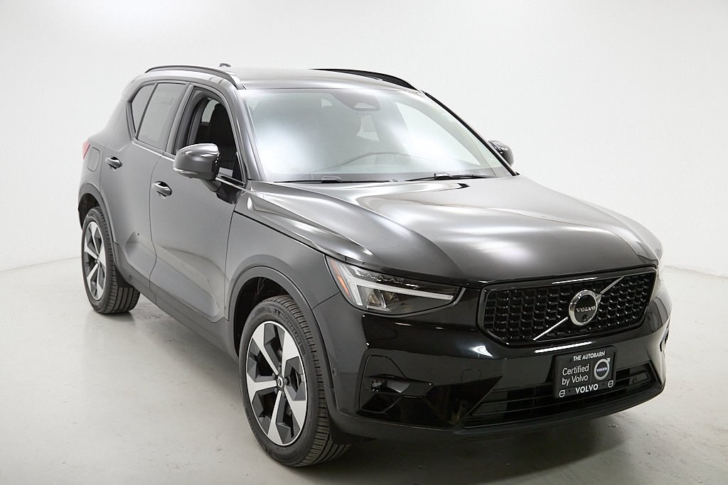 2024 VOLVO XC40 - Image 3