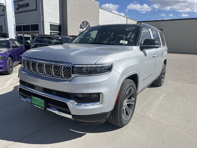 2024 Jeep Grand Wagoneer Base photo 2