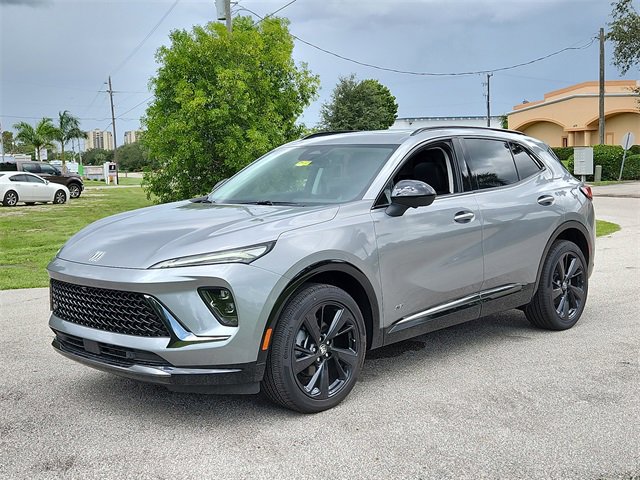 2025 Buick Envision Sport Touring photo 2