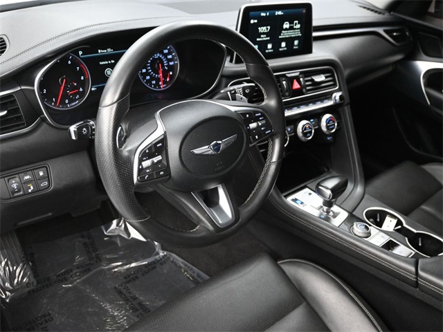 2021 Genesis G70 2.0T photo 3