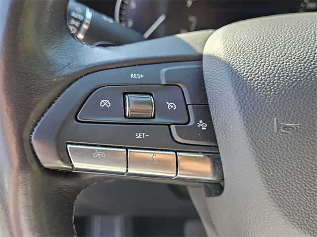 2023 Cadillac XT4 Premium Luxury photo 25