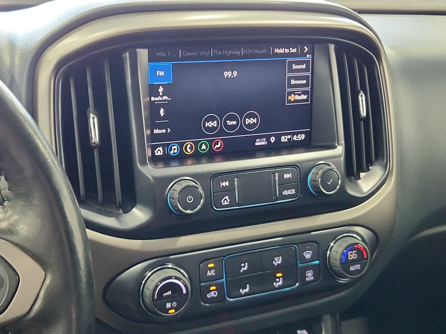 2022 Chevrolet Colorado Z71 photo 11