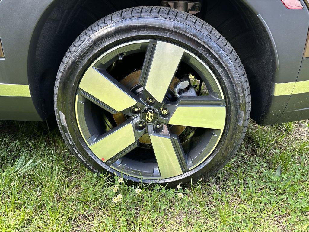 2024 Hyundai Santa Fe Limited photo 28