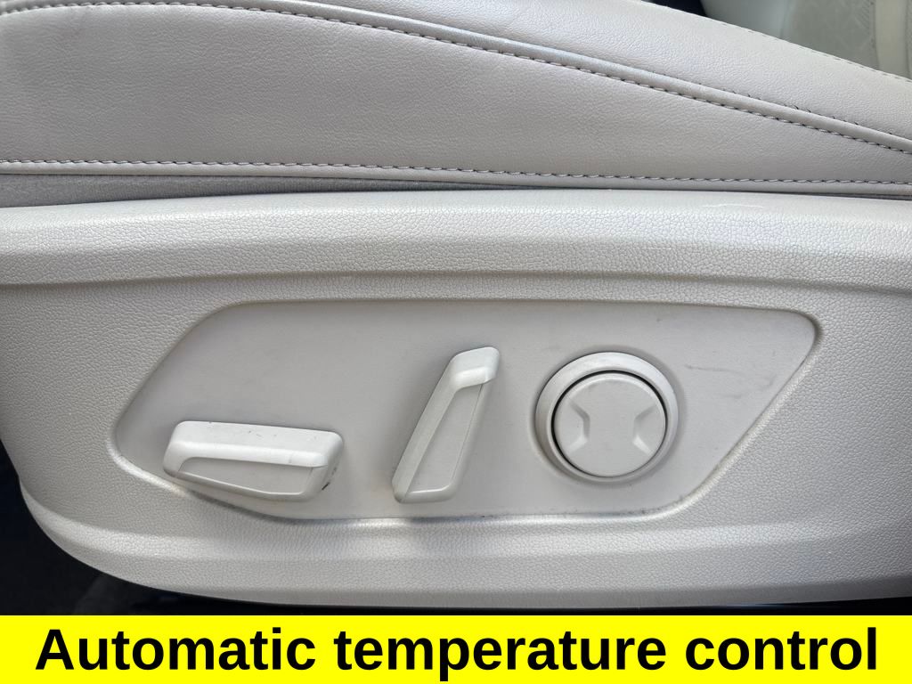 2022 Kia Sorento S photo 14