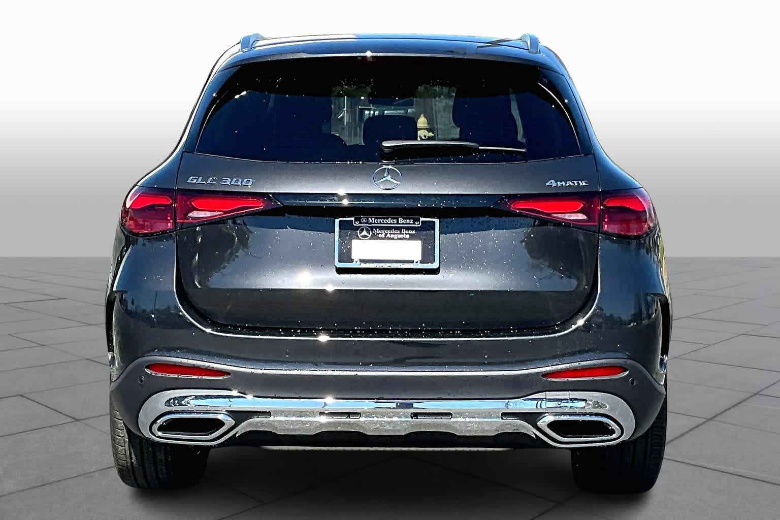 2025 Mercedes Benz GLC 300 4MATIC photo 4