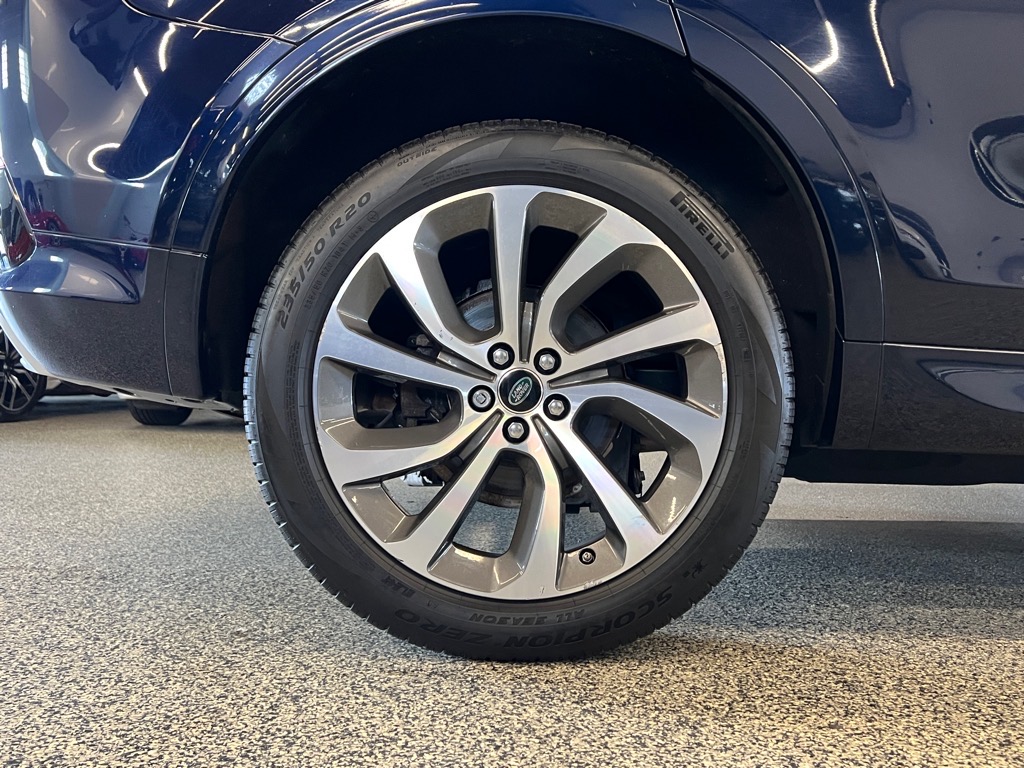 2020 Land Rover Discovery Sport SE R-Dynamic photo 23