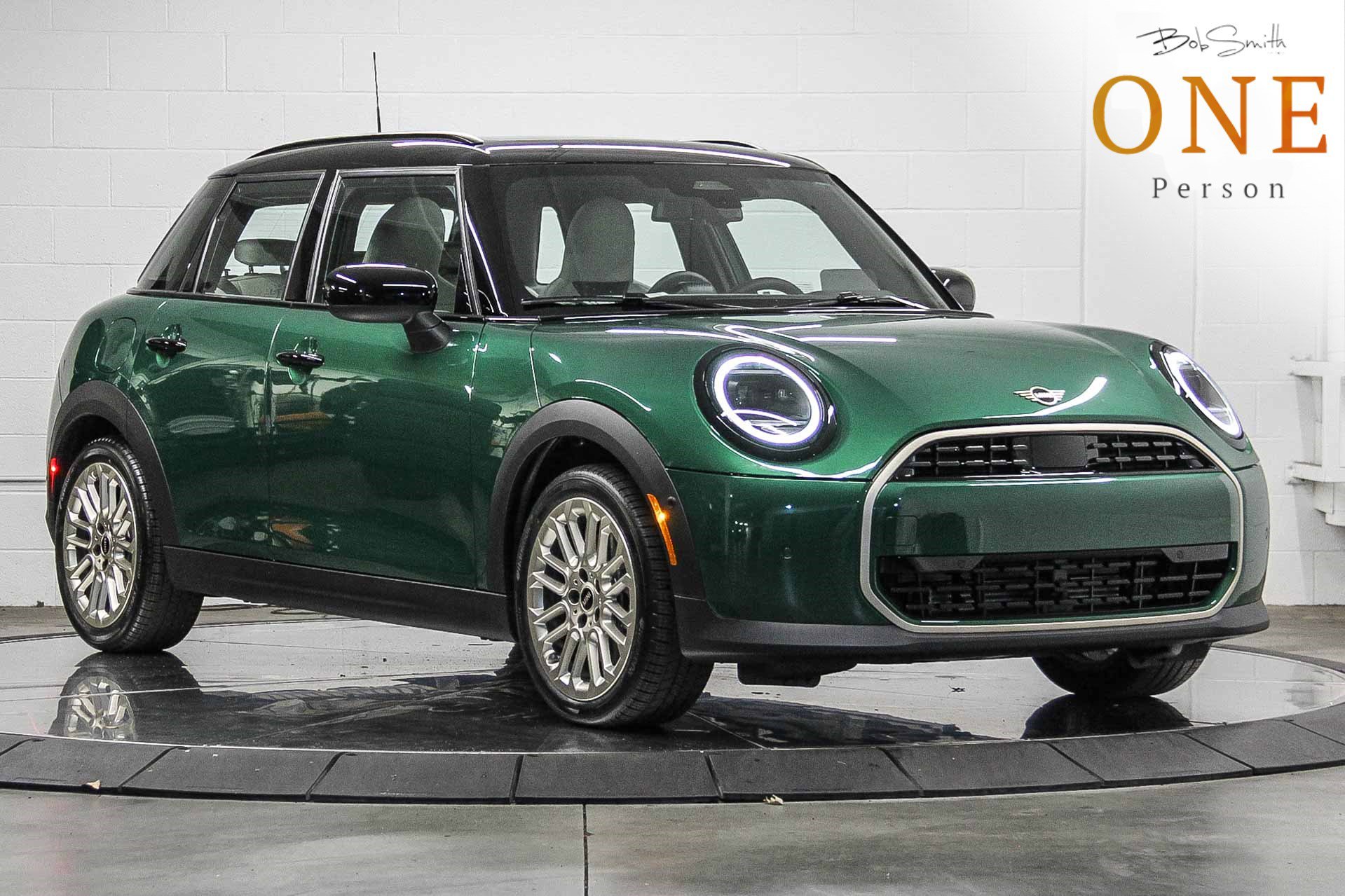 2026 MINI Hardtop 4 Door's photo