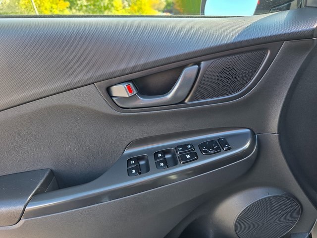 2023 Hyundai Kona SEL photo 22