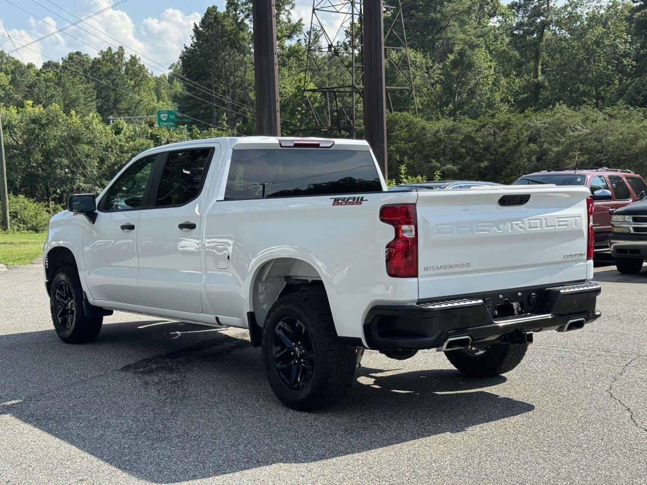 2023 Chevrolet Silverado 1500 Custom Trail Boss photo 2