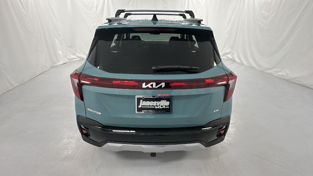 2026 Kia Seltos SX photo 4