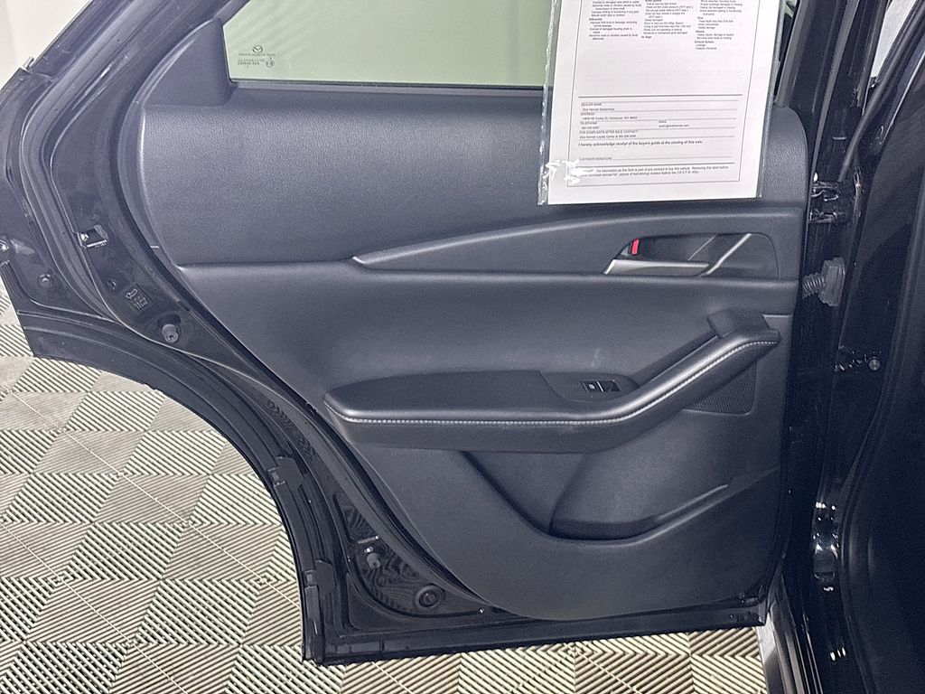 2023 Mazda CX-30 2.5 Select photo 16