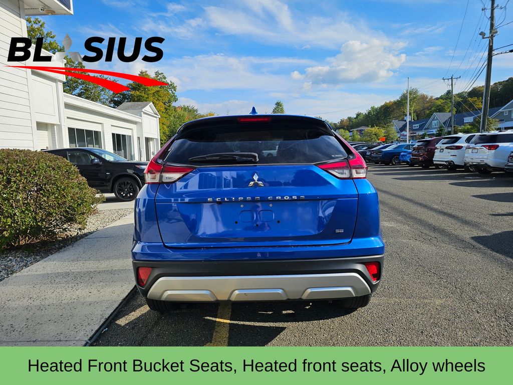 2024 Mitsubishi Eclipse Cross SE photo 3