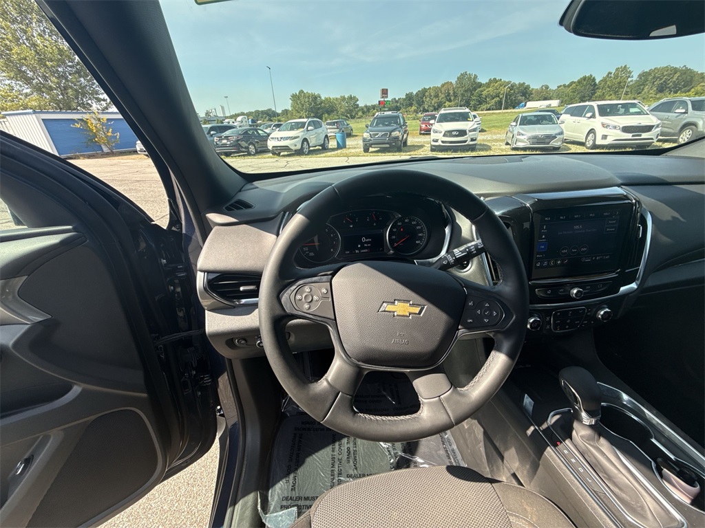 2023 Chevrolet Traverse photo 10