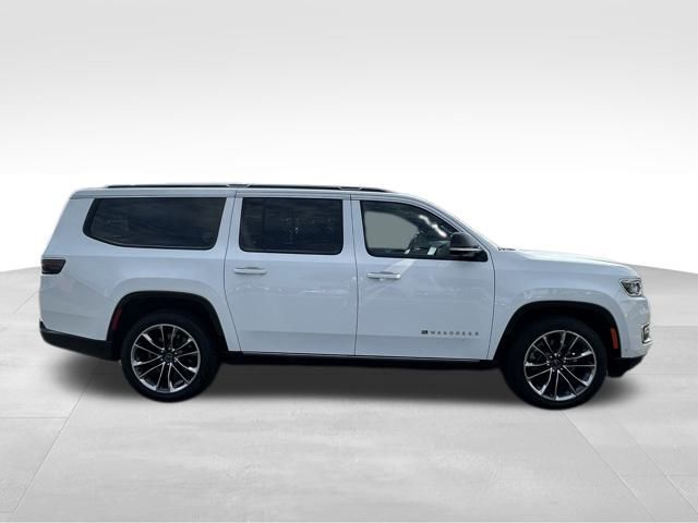 2024 Jeep Wagoneer L Series III photo 4