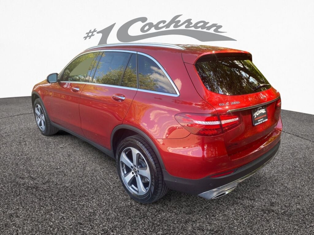 2018 Mercedes Benz GLC 300 4MATIC photo 5