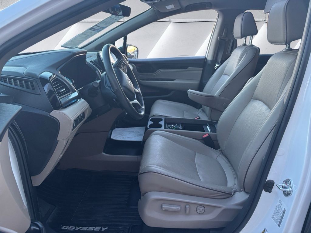 2024 Honda Odyssey Elite photo 7
