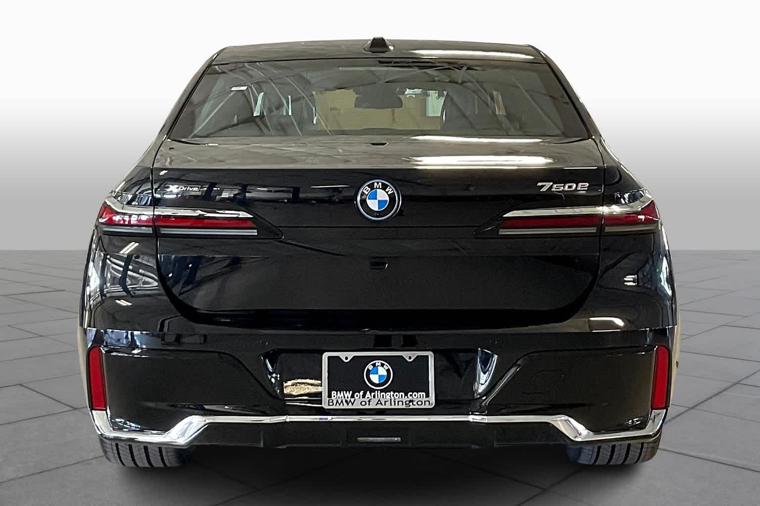 2025 Bmw 750e 750e xDrive photo 4