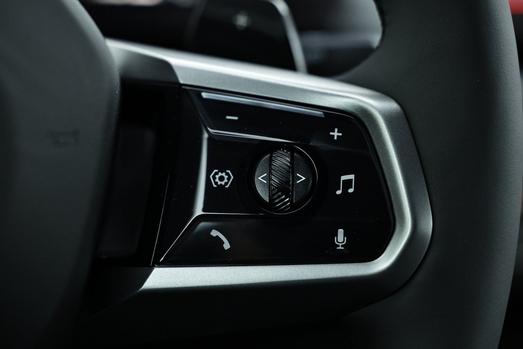 2026 Bmw 550e xDrive photo 34
