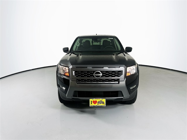 2025 Nissan Frontier SV photo 2