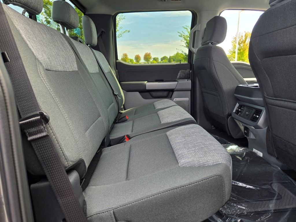 2026 Ford F-350 photo 8