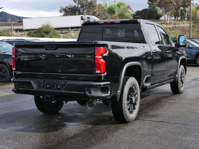 2026 Chevrolet Silverado High Country photo 3